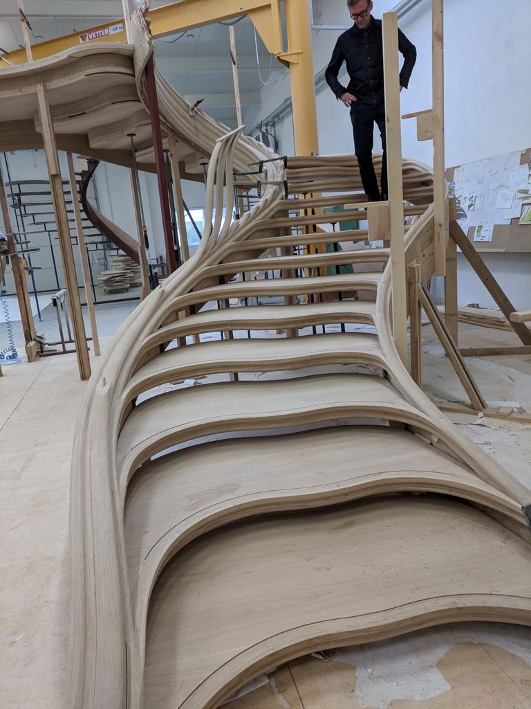 atmos_studio's tweet photo. #stairstalk undergoing preflight checks and inspections at the #trabczynski workshop with @atmosstudio @lustedgreen @thesewhitewallsstudio 

#woodcraft #LVL #laminatedveneerlumber #oak #grandesignstaircases #theworldneedsmorespiralstaircases#woodconstruction  #poland #atmos https://t.co/erpJlcktVf