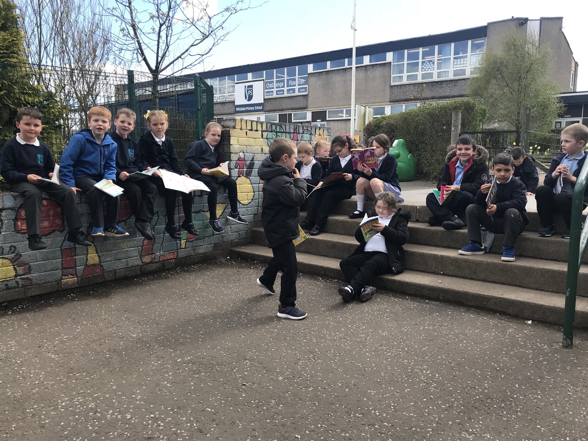 whitdale_ps's tweet photo. P2D enjoying the sunshine with our books of our choice ☀️📚 if P2 could choose to read all day I think they would ... #readingmakesushappy https://t.co/3Y0A4n0JbP