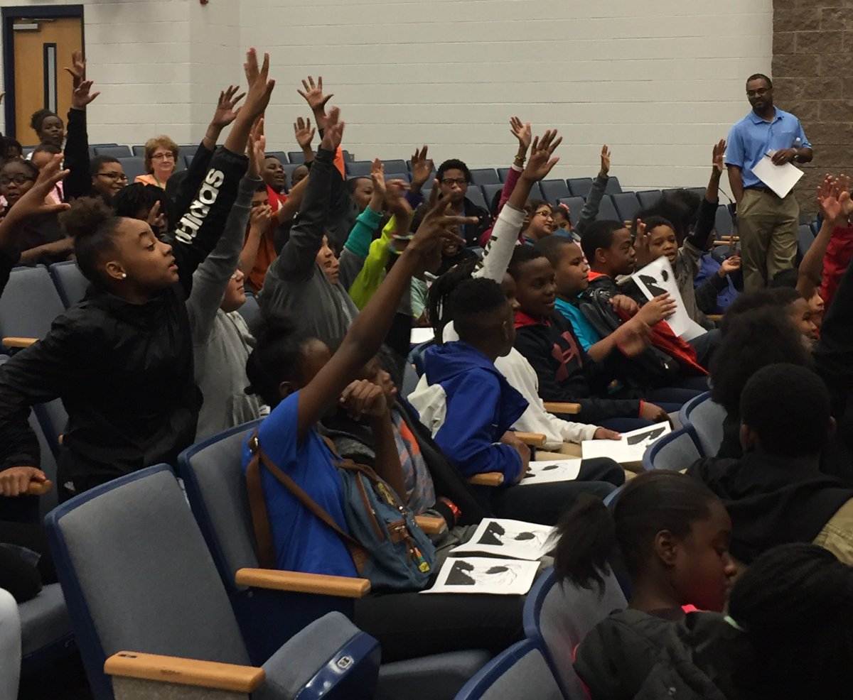 barnes_elem's tweet photo. Our 5th graders visited Darden Middle yesterday to get an introduction to 6th grade. Tonight, Darden Middle will be hosting 5th Grade Parent Night from 6 pm until 7 pm in the Darden Middle auditorium. Parents of 5th-grade students are invited out to learn more about Darden. https://t.co/zBT6ngKDbY