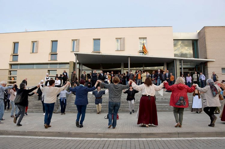 ajmontornes's tweet photo. Aquesta setmana s’ha presentat la 5a edició de “La @Remencada de #Montornès. El Gran Musical del Vallès”, que es posarà en escena el 26 de maig. Enguany la padrina és la dibuixant Pilarín Bayés https://t.co/iNZjPouqKs https://t.co/pEjwNvW4Kx