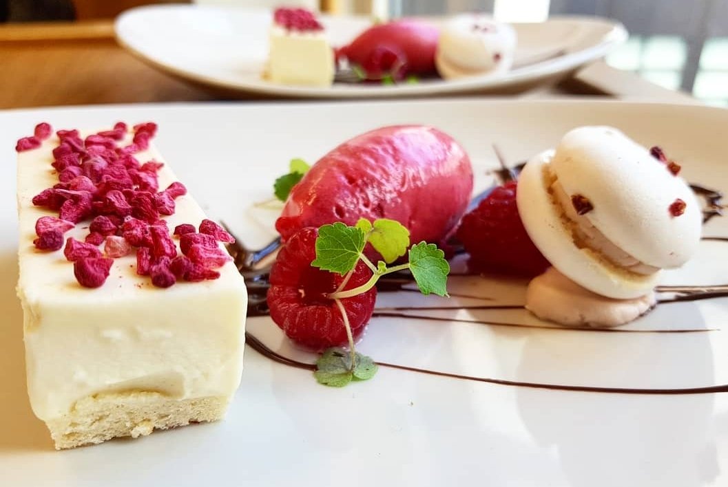 Raspberry &amp; white chocolate by Marcin Kurek <a href="/chandco/">CH&CO</a> <a href="/HarbourandJones/">H+J</a> <a href="/LussoCatering/">Lusso Catering</a>