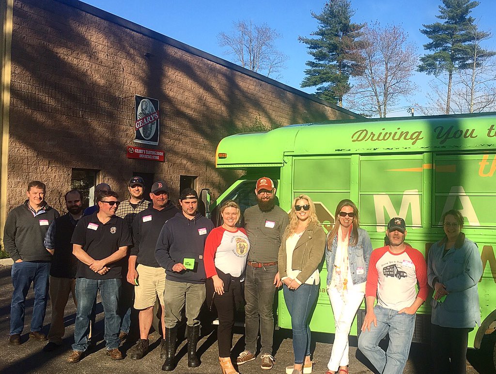 gearybrewing's tweet photo. We are always learning & improving! A big thank you to the fantastic #mainebrewbus for taking us out for happy hour 🍻and to @LonePineBeer @ISLANDDOGBREW & @BissellBrosBrew for your hospitality and delicious beer! #inourownworld #offpeninsula https://t.co/5ZnRn4LneL