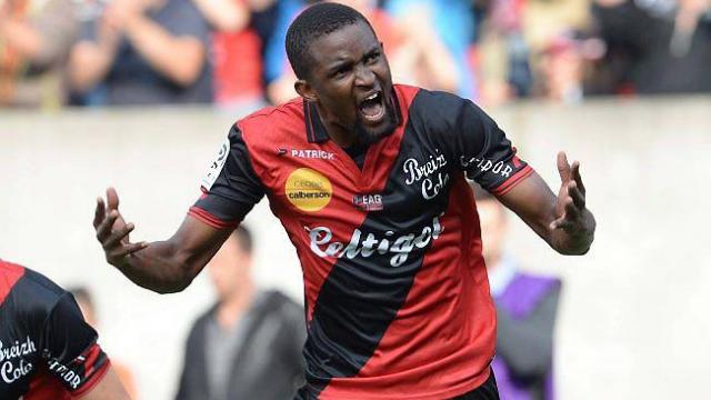 jogzn's tweet photo. C'est probablement pas incohérent sur un plan sportif, mais on perd beaucoup sur le plan humain. 
Trois garçons qui ont marqué le club, tous à leur façon... 
Merci les mecs, vraiment !
#MerciMous #MerciGiresse #MerciPereira https://t.co/WNqBuhUHd6