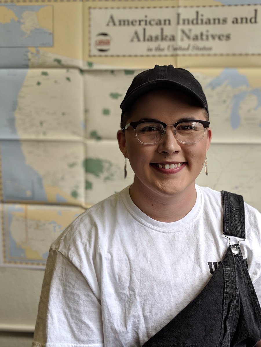 jaynieparrish's tweet image. Inspiring #NativeGrad 🙌🏽 video facebook.com/UNDAISS/videos… Thank you Flint for the interview. Congratulations! And wish you well on your next journey; graduate 🎓 school @UW_GndrWomenSt  #Classof2018
#americanindianstudies #UNDProud