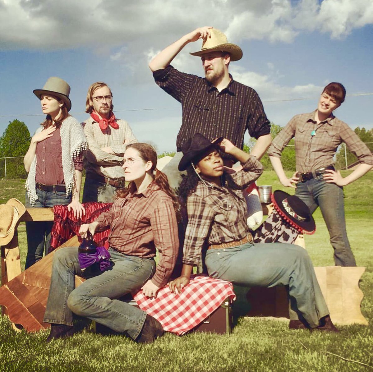 MzOlson8's tweet photo. Stone Soup Shakespeare will be performing The Taming of the Shrew at 6 pm at the park (big pavilion).  Bring a picnic dinner or snack, and enjoy this Shakespearean classic set in the Old West. @StoneSoupShakes https://t.co/wfaNa8p93l