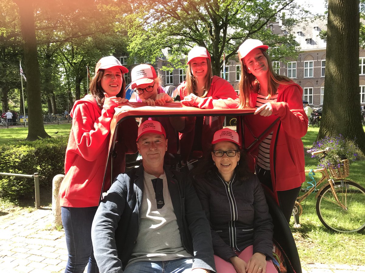 Het Riksja promoteam aanwezig bij de fietsvierdaagse! #plezier #fietsenallejaren #genietenmeteenzachteg