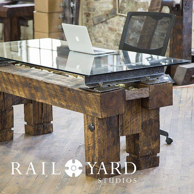 RailYardStudios's tweet photo. Working in style - our Ballast Deck Desk crafted from vintage reclaimed railroad steel and naturally creosote-free crosstie timbers. https://t.co/whs2fIiZk1 https://t.co/nmecUzSTeX