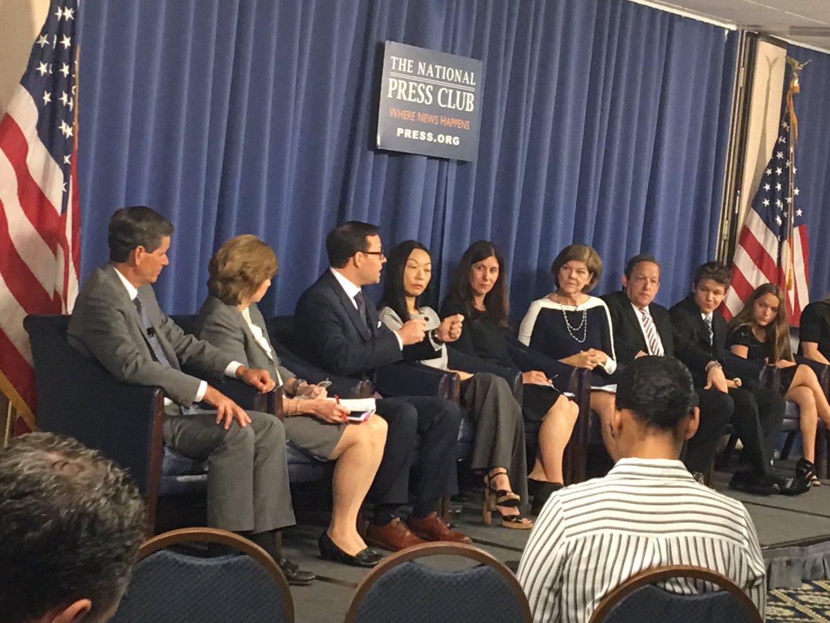 FirestormSol's tweet image. Firestorm COO Hart Brown stresses the need for human interaction in conjunction with technology to identify, assess, and talk with #students showing signs of distress (AI+HI) #sharetheformula @NovumeSolutions