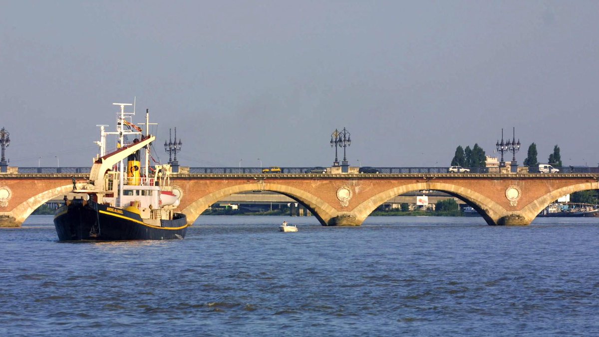 Un Parisien sur deux prêt à quitter la capitale lexpress.fr/emploi/un-pari…