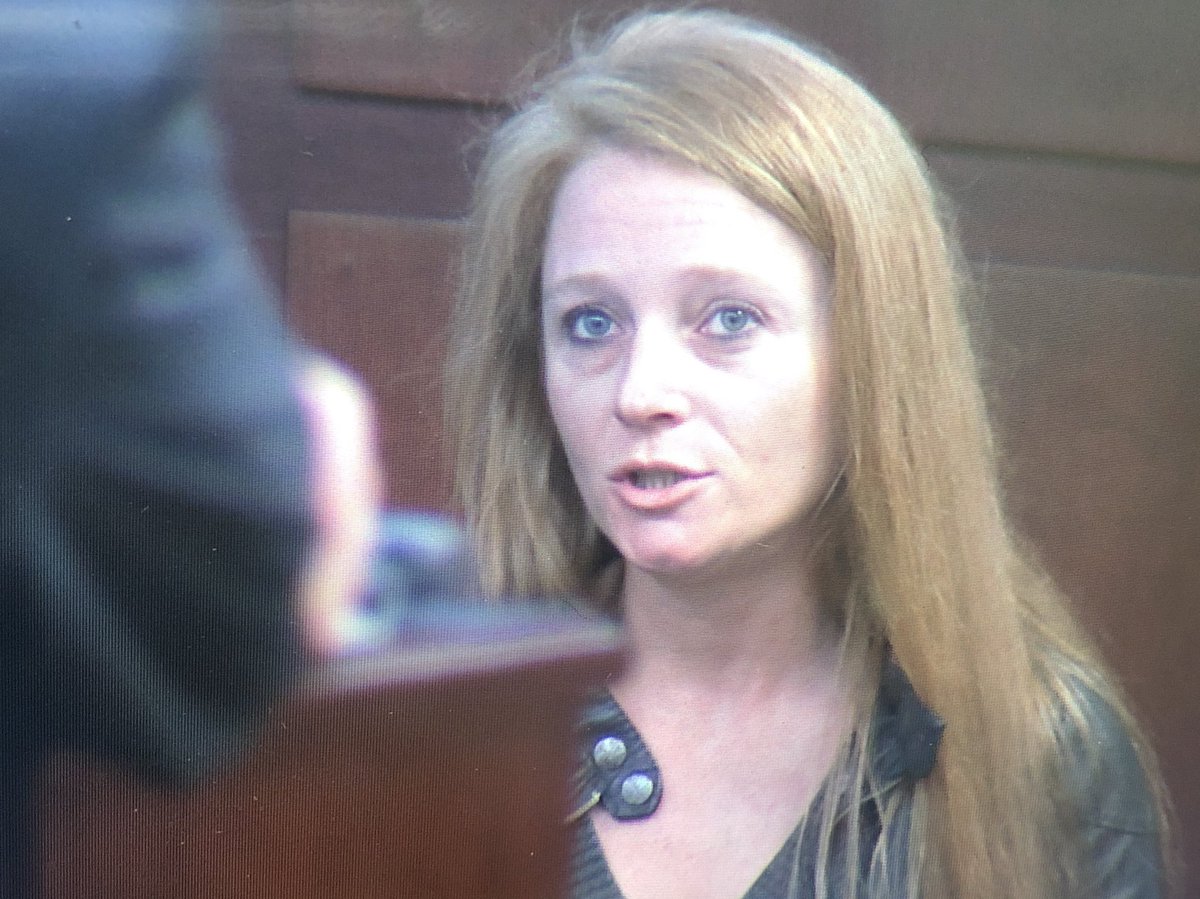 _HeatherWalker's tweet photo. #Heeringa coworker and the woman who saw the silver minivan the night she dissapeared now on the stand. #WillisOnTrial https://t.co/dbOJDNBVBE