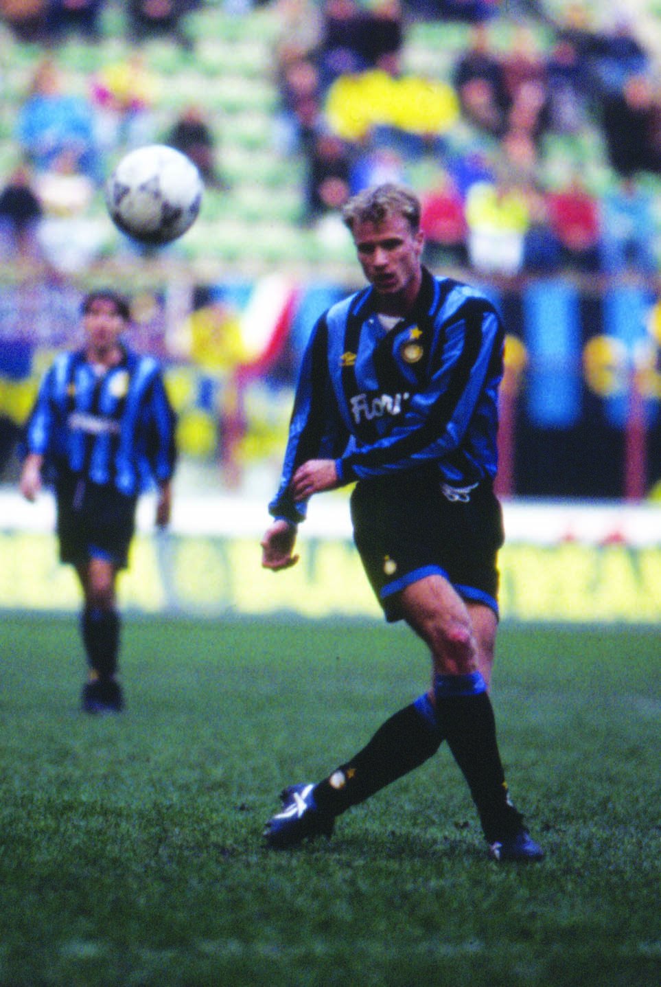 インテル ミラノ En Twitter 49歳の誕生日おめでとう デニス ベルカンプ Fcim