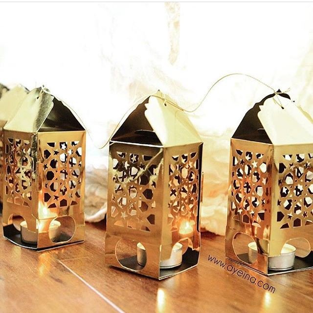 LoveSilvrLining's tweet photo. Love how @ayeina_official turned the lantern favour boxes into little luminaries. #creativemuslims
https://www.everycloud-silverlining.... https://t.co/91wmPXMSVG
