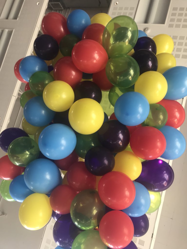 brumhippodrome's tweet photo. We can’t get enough of our fabulous @Candybubbles09 balloon cloud - bet it took plenty of ‘Patience’ to put together too! #LeadingLadies #TakeThatpuns @TheBandMusical https://t.co/auNrYXgQZh
