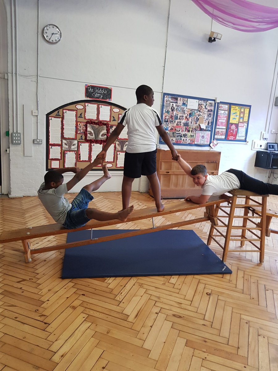 Fantastic PE lesson today! The power of teamwork and collaboration at work <a href="/WoodhillPE/">Woodhill PE & Health</a> <a href="/WoodhillSchool/">Woodhill School</a>