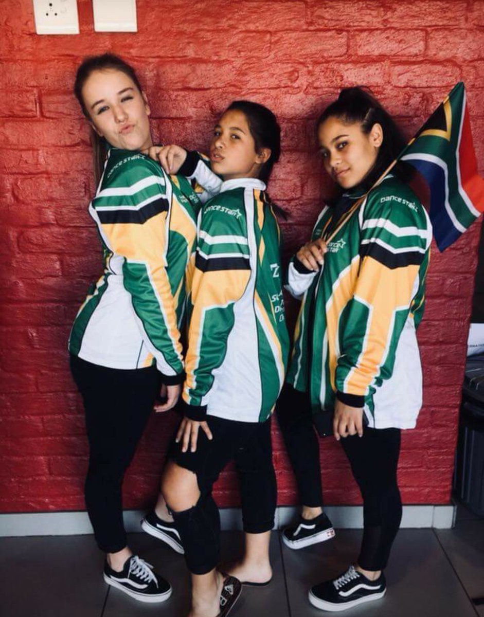 FusionDance_Int's tweet photo. #Dancing for #SouthAfrica with @dancestarsa in #Croatia #May2018 #excitededmuch #dancers #dance #teamsa https://t.co/oXNa19DZkO