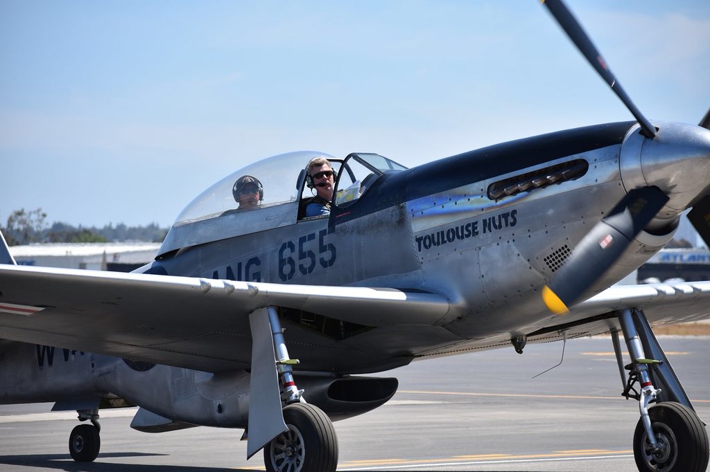 JohnWayneAir's tweet photo. The @CollingsFdn #WingsofFreedomTour arrived @LyonAirMuseum1 yesterday and will be here through Sunday at JWA! Check out video on IG! Talk about #ThrowbackThursday #FlyJWA #aviationhistory #planespotting https://t.co/rUVivnLAWZ