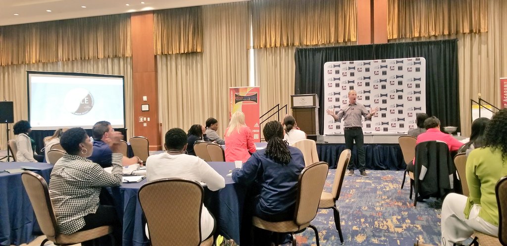 LewisShine's tweet image. Great session this afternoon with @steveshenbaum!
----------
@AStepUpFHA #AStepUp2018 #NextLevel2018 #NCELA2018