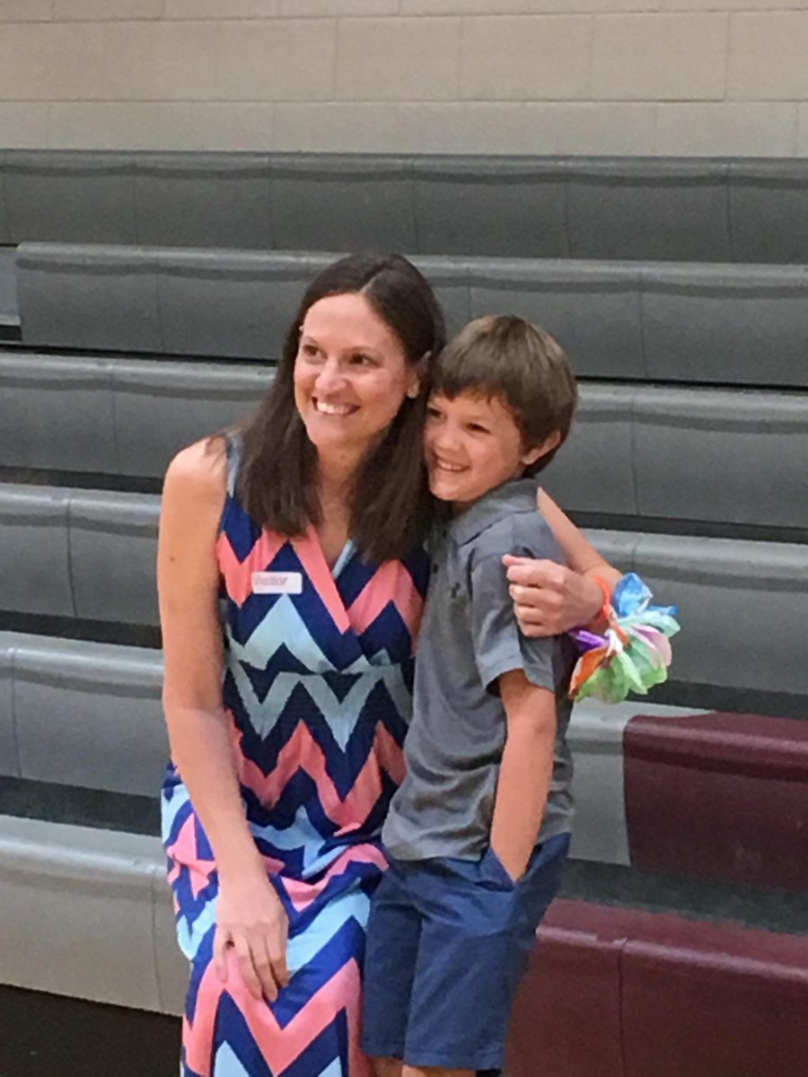 MrsC3G's tweet photo. Shout out to our incredible kindergarten teachers for an amazing program and our cafeteria staff for the transformation for the annual Mother's Day Tea. Proud to be a part of a staff that goes above and beyond for kids and parents every day. #momtodayteachertomorrow #princespride https://t.co/X5cn3zGqly