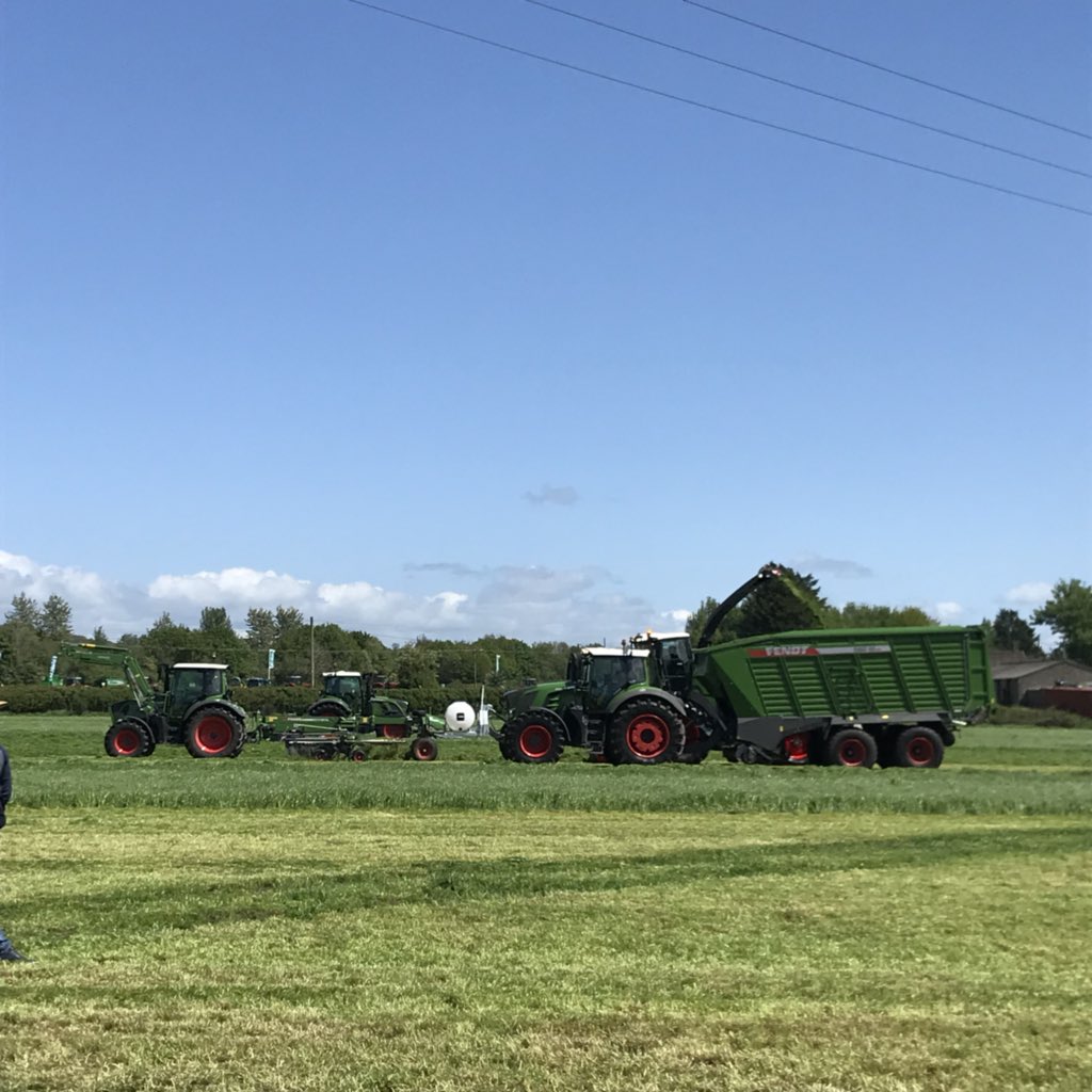 James_Coxx's tweet photo. And Grassland UK 2018 comes to an end. Thank you to all the Exhibitors and Visitors that joined us and made it so incredible, safe journeys home!
I now need my bed. #GLUK18 π https://t.co/jU4By8uJaJ