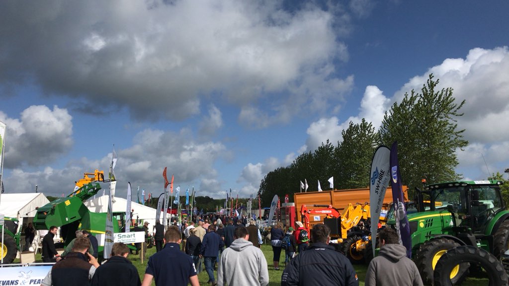 James_Coxx's tweet photo. And Grassland UK 2018 comes to an end. Thank you to all the Exhibitors and Visitors that joined us and made it so incredible, safe journeys home!
I now need my bed. #GLUK18 π https://t.co/jU4By8uJaJ