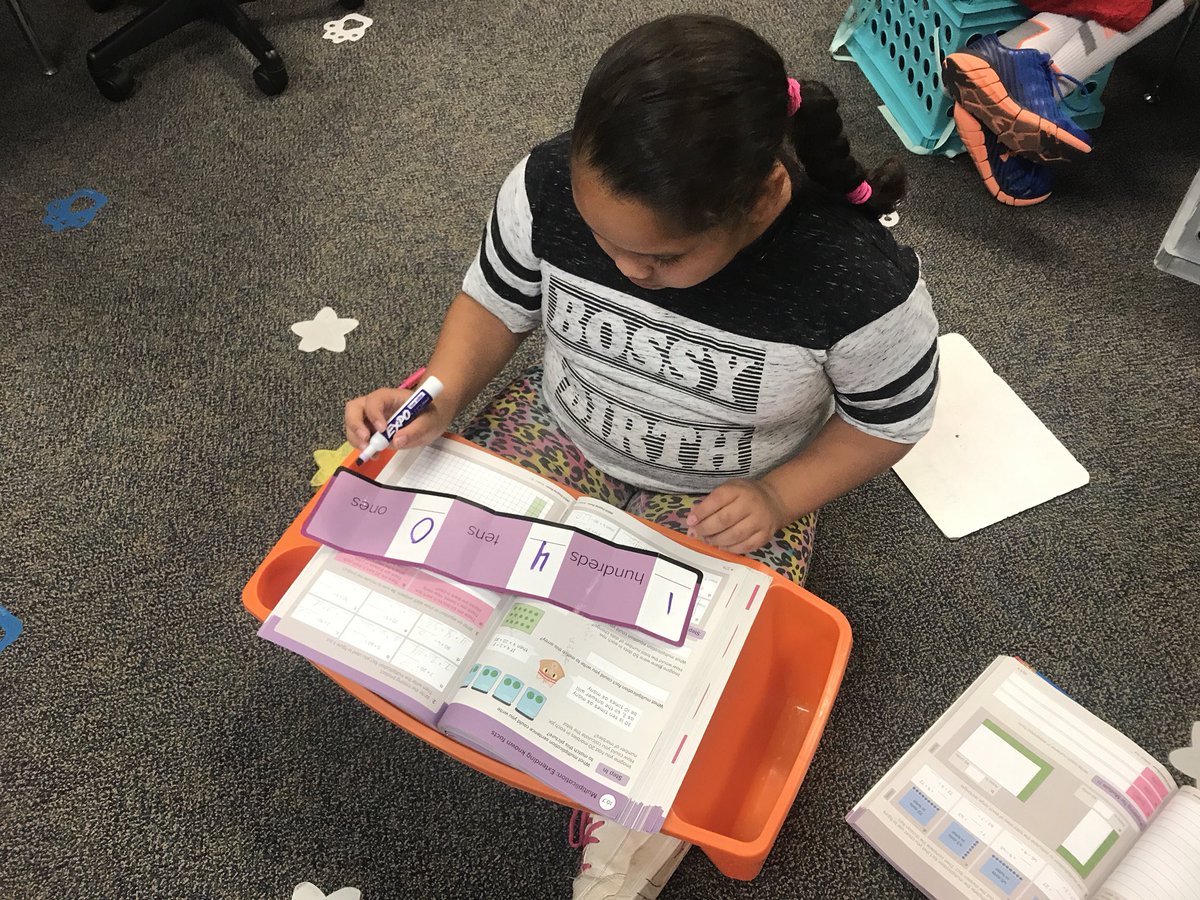 USchools_3Y's tweet photo. Multiplying by 10 and multiples of 10 this morning! #3rdchat #mathchat #OrigoLearns https://t.co/WVx4ya8ZOP