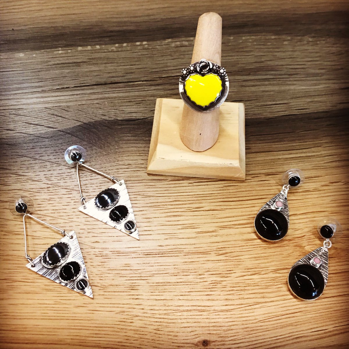 Essential_Goods's tweet image. New lovelies by Smiling Mad have arrived 😍 #smilingmad #silver #jewelry #earrings #ring #shoplocal #lawrencekansas #essentialgoods #downtownlawrence #unmistakablylawrence