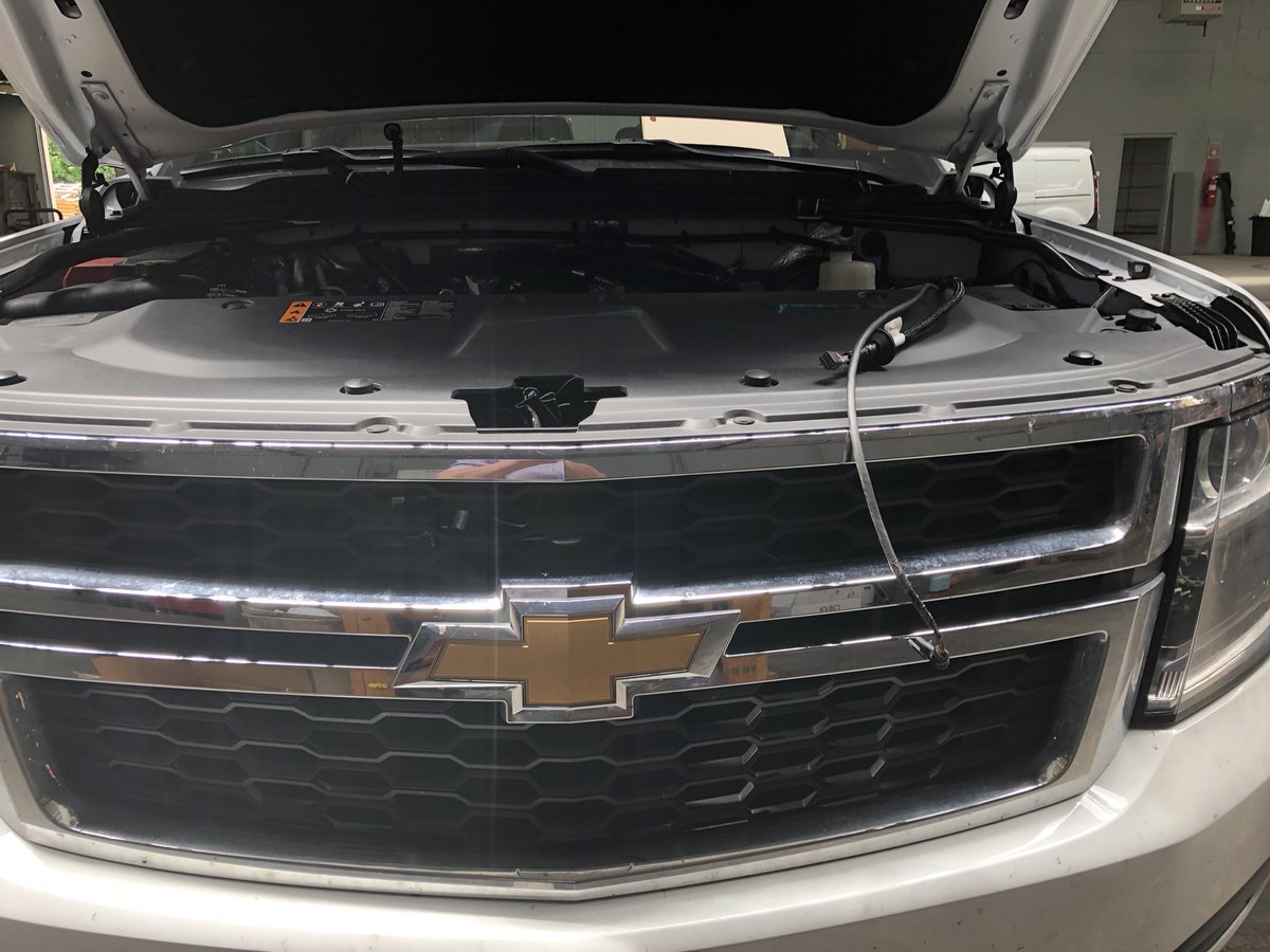 AFI_KC's tweet photo. Converting #ford and #chevy engines to #cng, taking out the metal and putting in flooring and seats on this beautiful bus! https://t.co/r6VuqluJXO