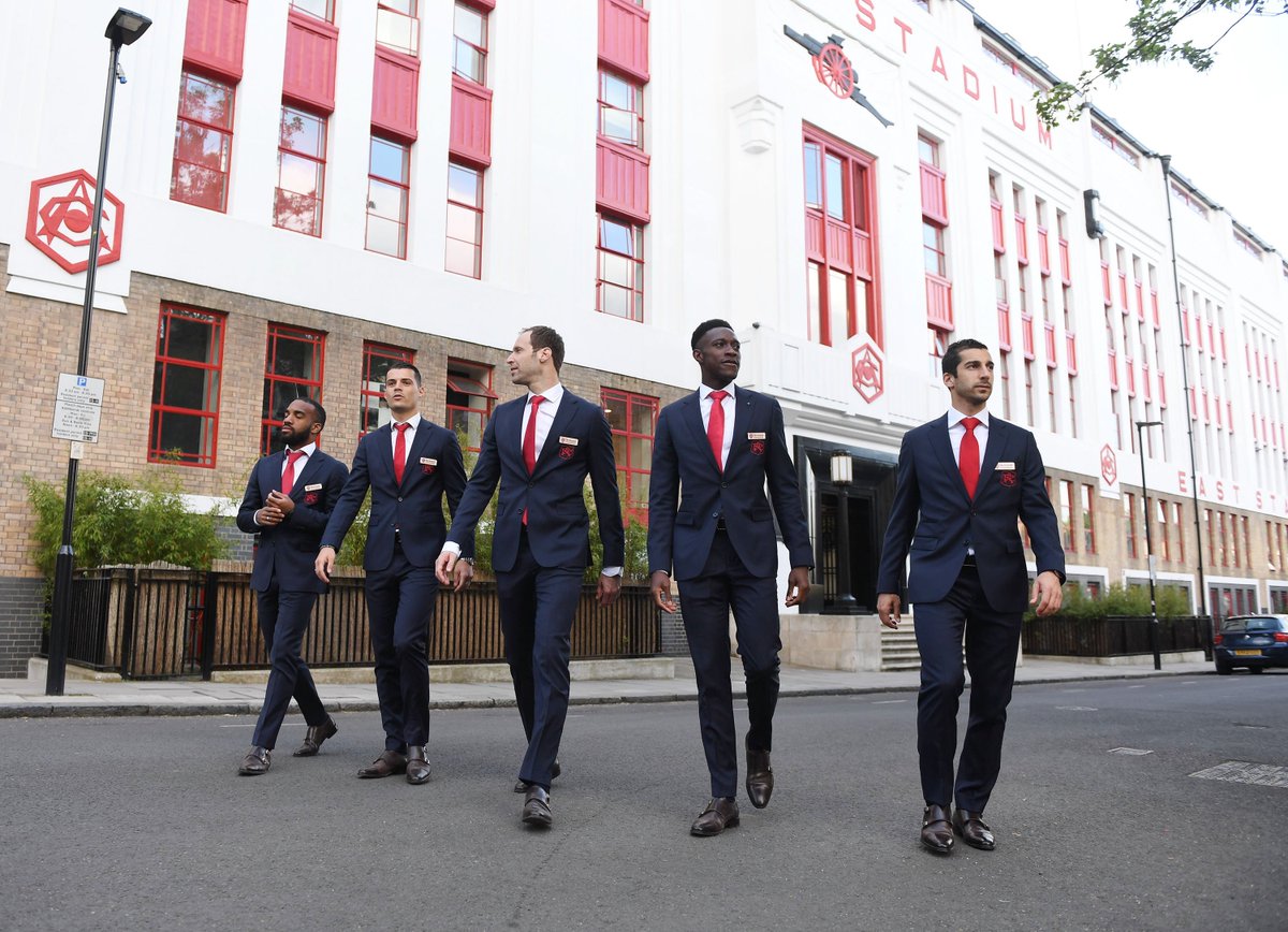 Arsenal's tweet photo. The boys 

#NightToInspire https://t.co/9FYIT9k3SN
