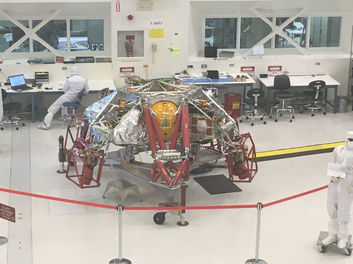 MrsHolteSAUSD's tweet photo. SAUSD middle school leaders had an amazing behind the scenes tour at @NASAJPL_Edu! Thank you so much to Brandon for supporting our students and teachers!   #sausdscience https://t.co/lt939AUUuM