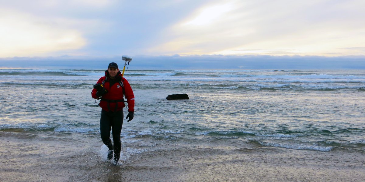 Service snapshot: Geospatial analyst Fletcher O’Brien collecting data for beach change monitoring along Bayocean Spit. #ORService #PSRW #GeologyRocks