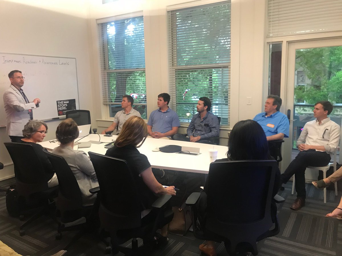 rossbaird's tweet photo. Three things any entrepreneur should know when fundraising: 1. It’s about finding the right fit, not “yes” or “no.” 2. Self awareness is the most important trait. 3. Communicate for months: investors back lines, not dots. #RiseOfRest https://t.co/Z4pFu8OnNf