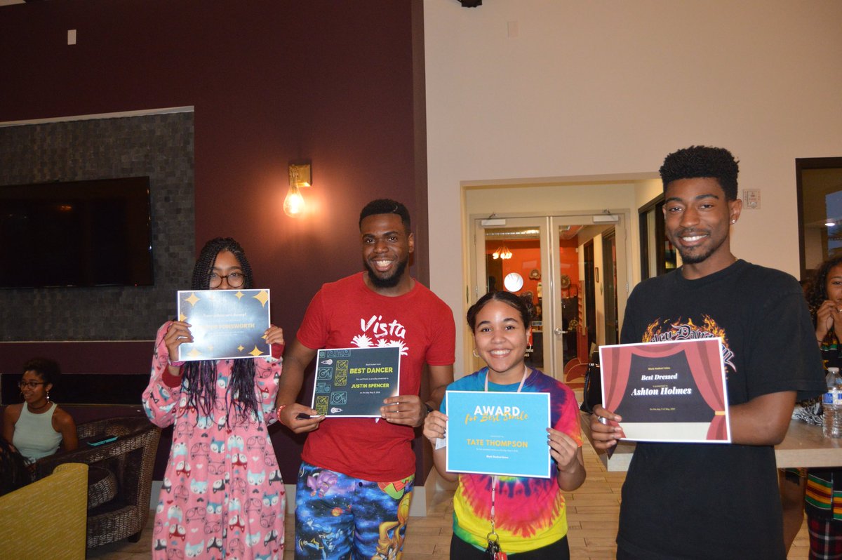 stanstatebsu's tweet image. That’s a wrap! S/O to everyone who came to our end of the year pj potluck. Also congrats to our graduating seniors, winners of the superlatives and our new E-Board! Can’t wait until next semester✊🏿 #blackexcellence #stanstatebsu #uniteupliftuprise