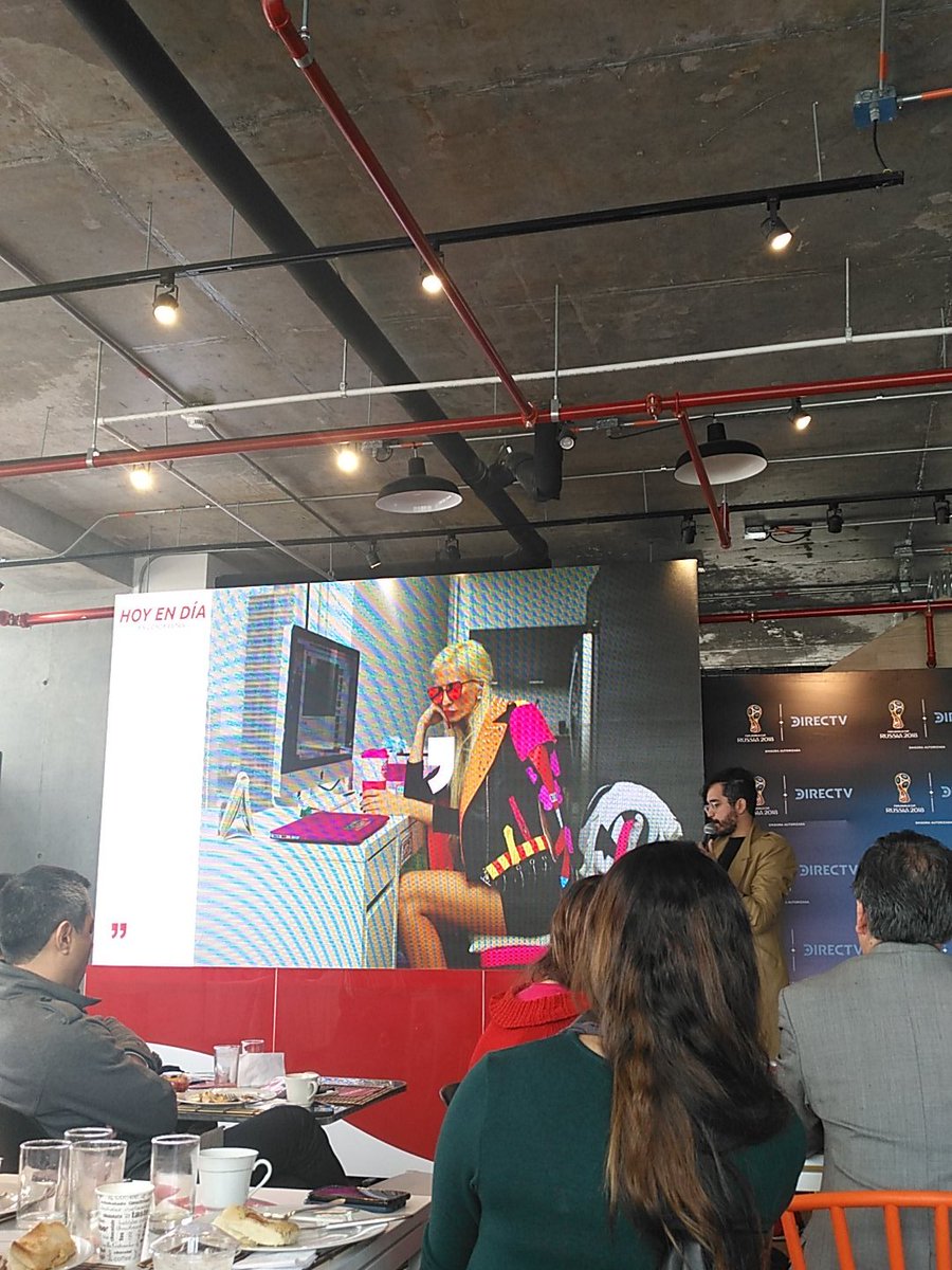natta_ivonne's tweet photo. #findatalk hablando de lo bonito del Influence Marketing 😊😊😊✌ https://t.co/PpciYY9kyr