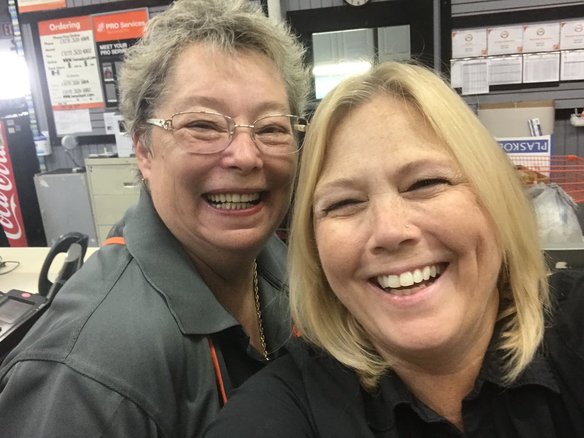 Hanging out at 6304Seminole!!!
#storeconnectivity #capacitycures #6304rocks