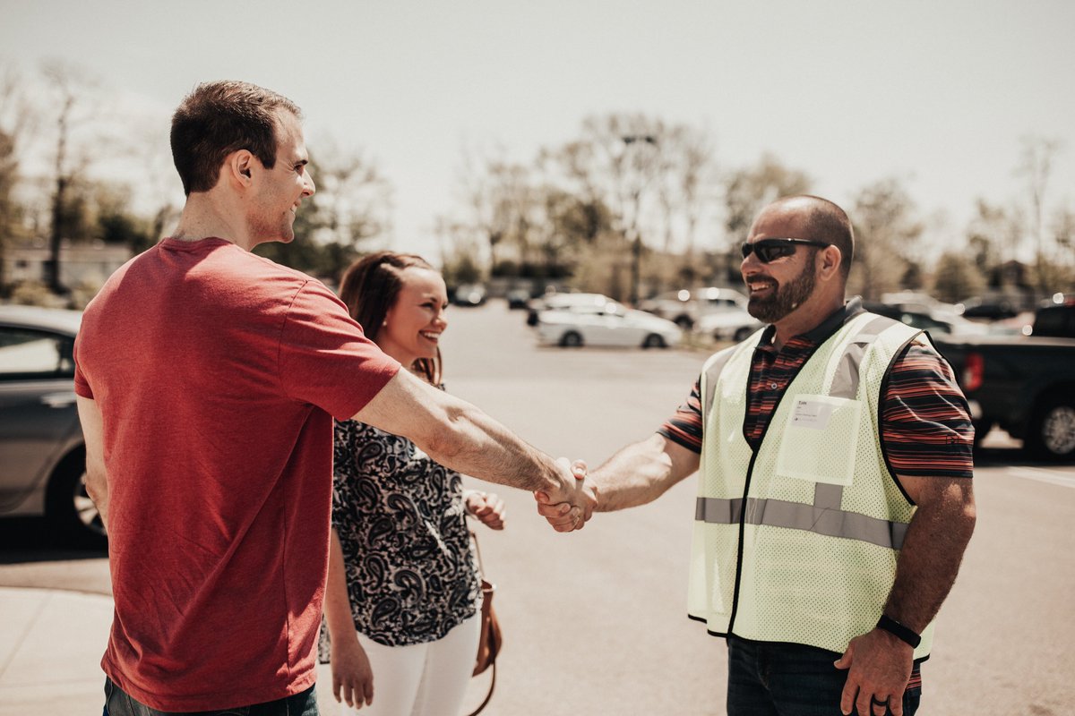 7hillschurch's tweet photo. It is the heart of our volunteers that you always walk in to 7 Hills feeling welcome! No matter who you are or where you are at in life, we welcome you in to our church family! #BetterLifeTogether https://t.co/DoG9MrJJ7k