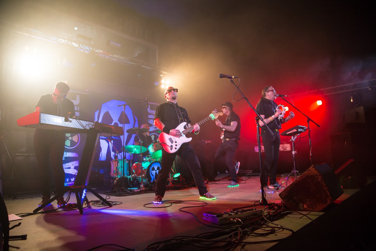 <a href="/Atomic80sLive/">ATOMIC 80's Tribute Band</a> play the Pastures Mexborough this Saturday, 10pm. Charity event inc meal, tickets only, check with venue.