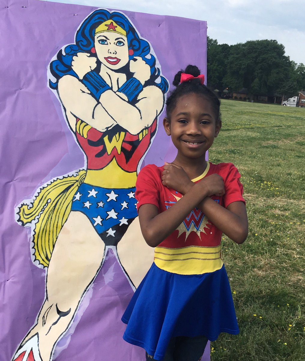 etta_gentry's tweet photo. Future Avengers! Field Day fun @Willow_OaksES https://t.co/FcPQm6lmEO