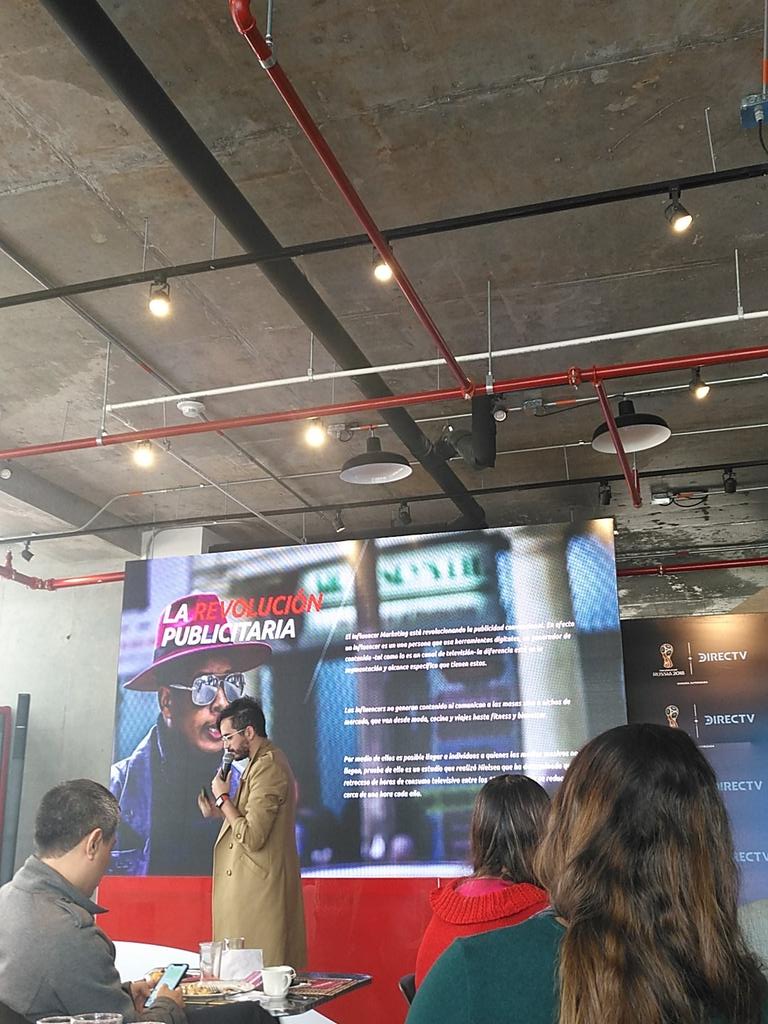natta_ivonne's tweet photo. El influence Marketing revoluciona la publicidad #FINDATALK https://t.co/oWVAaGe8M2
