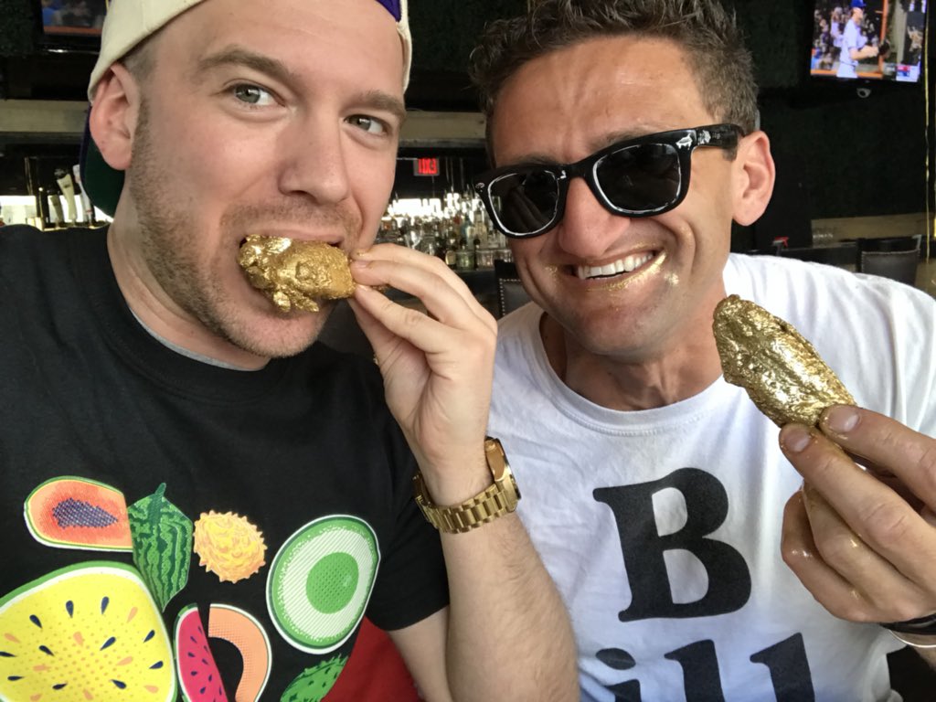 Eating $1,000 gold chicken wings w Lady Gaga backup dancer @CaseyNeistat 💰 youtu.be/1C3oTE0Px90