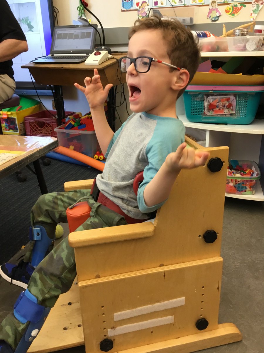 BloorviewSchool's tweet photo. Excited for Day 4 of #EdWeekOn2018 as we highlight different furniture we use to make learning accessible for our students. This student is using a supportive seat to support his trunk so that he can better use him arms & hands in class activities #OTs #OntEd #DreamLearnGrow https://t.co/DwEfkeFtIh