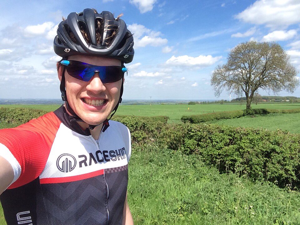smithtri95's tweet image. 86km 🚴🏻‍♂️ in the sun yesterday afternoon to celebrate my dissertation being handed in 😃🚴🏻‍♂️☀️ 3 exams and a presentation left and then I’m finished with uni! 😃 #cycling #sunny #raceskin #dissertation #uni #nearlydone #triathlon #training #besunwise #sockmine