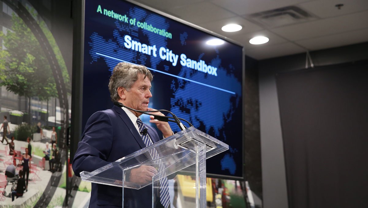 ibigroup's tweet photo. We're proud to announce the official launch of the Smart City Sandbox - an accelerator focused on bringing innovative products and systems to the urban environment - with @Microsoft @EllisDon @opg @weathernetwork @Slate! #smarterfuture #SmartCities https://t.co/KBp4uvoh82
