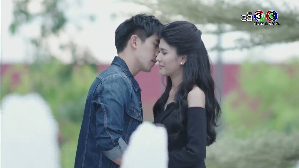 PloyPanny's tweet photo. หอมแก้ม คืออออออ จิกค้ะจิก จิกหมอนที่บ้านนี่แหละค้าาา ข้าวฟ่างขอสิงเธอสัก 10 วิก็ยังดี #ทีมพายุ #Mistermermanแฟนฉันเป็นเงือก https://t.co/Vd1IsKIvvu