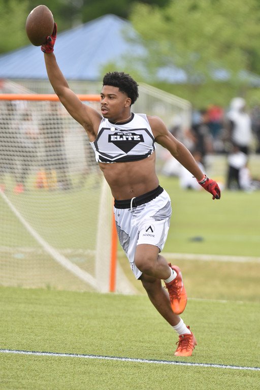mele_coach's tweet photo. 2019 @moneyybaggq6 --> @WWHSTigersFB https://t.co/n4kd0kOfo6