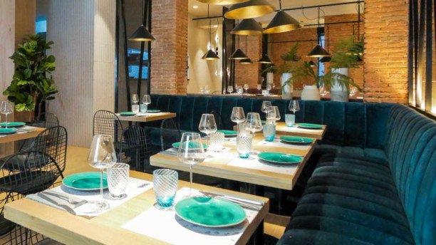 #HakeMate es un nuevo local en #Chamberí que trae los mejores ingredientes del mar y la costa, entre los que destaca su Fish&amp;Chips. 
lagranvida.madriddiferente.com/?p=8860