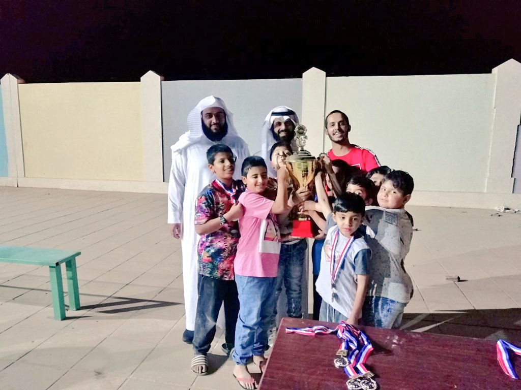 NamaArar's tweet photo. ختام دوري كرة القدم في نادي نماء وتكريم الفائزين في الأنشطة الرياضية والجميع فائز في نادي نماء https://t.co/BQuqyL0r8B