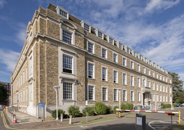 CambridgeIndy's tweet photo. The county council is expected to move out of Shire Hall in Cambridge - and #Alconbury has been recommended for its new HQ ahead of #Northstowe https://t.co/Q33d3IBIGz @CambsCC https://t.co/yQzZkG27Gd