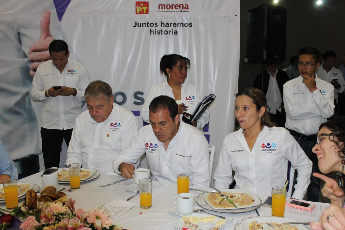 PesSolidarioMor's tweet photo. Acompañamos a nuestro candidato Cuauhtémoc B. en el desayuno del 10 de Mayo, cerca de 500 mamás con el.

#TeamCuauh https://t.co/5ne1dzEFIF