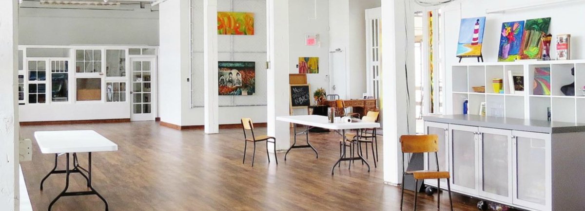 BraidStStudios's tweet photo. We think our studio is beautiful and charming. What about you? https://t.co/Rm18OizJLx