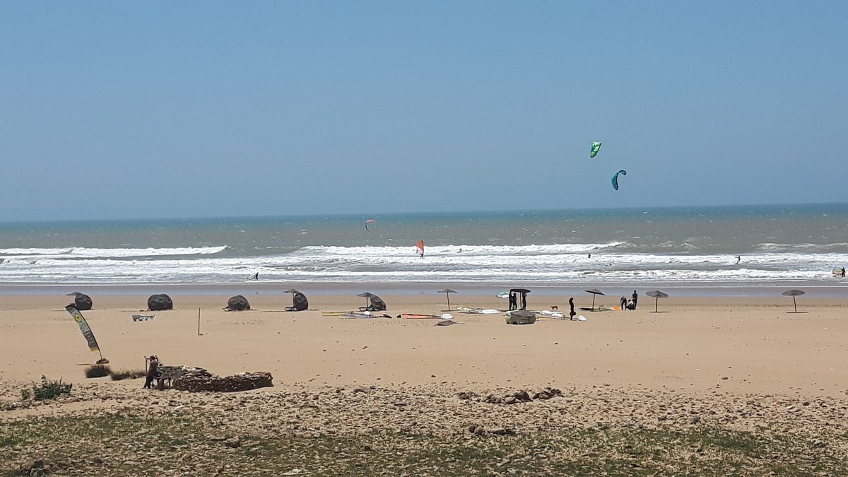 nwpowderdays's tweet photo. |#OutOfOffice|

Después de una temporada tan intensa de #NoWorkingDays vienen las vacaciones de las vacaciones...

Time to 👉 Surfing Days 🏄

#NoWorkingOnSurfingDays
#NiTanMal 😎👌🐪 https://t.co/Za0gkoK6AN